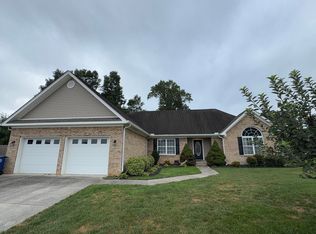 5614 Jonquil Ln, Ooltewah, TN 37363