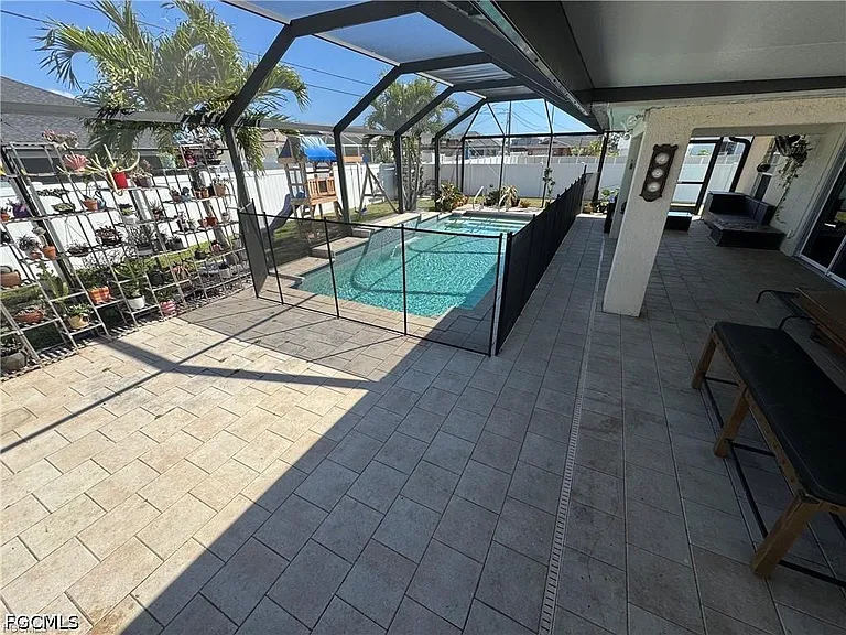 315 Tropicana Pkwy W — Photo 3