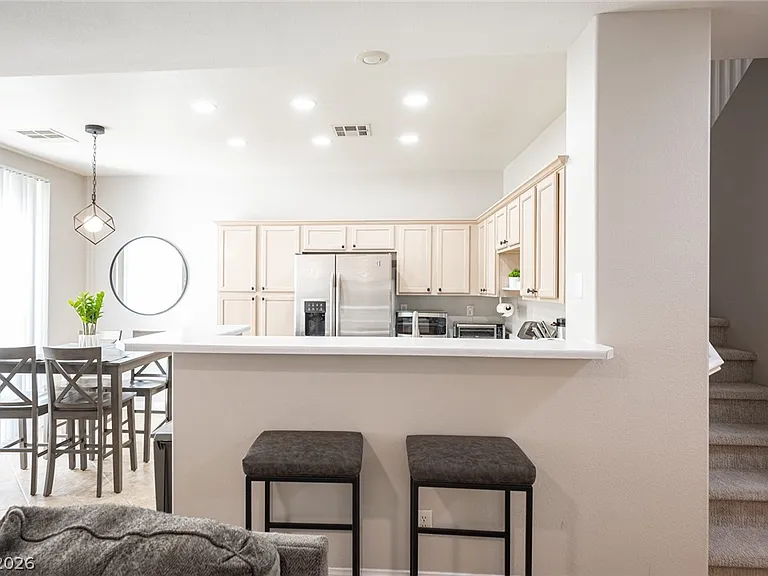 641 Solitude Point Ave — Photo 10