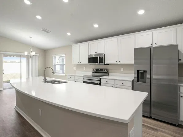 5939 Mangrove Creek Rd, Wimauma, FL 33598