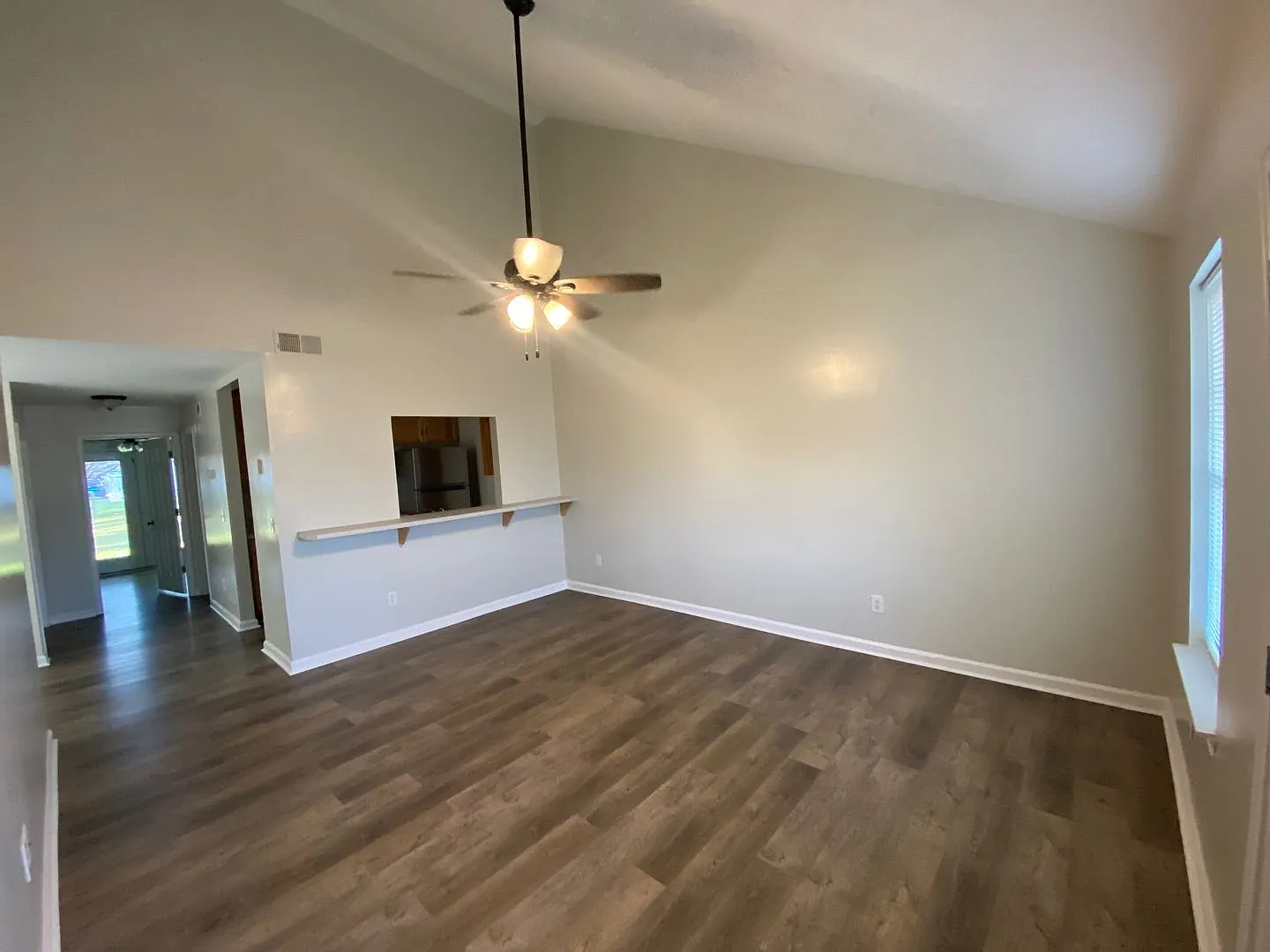 2 bed 2 bath duplex — Photo 3