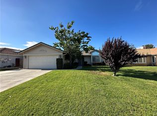 2382 W Buena Vista Dr, Rialto, CA 92377
