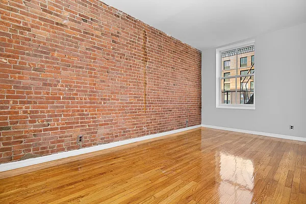 Rented by REAL New York | media 15