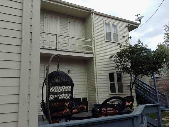 3rd image of 1427 Polymnia St