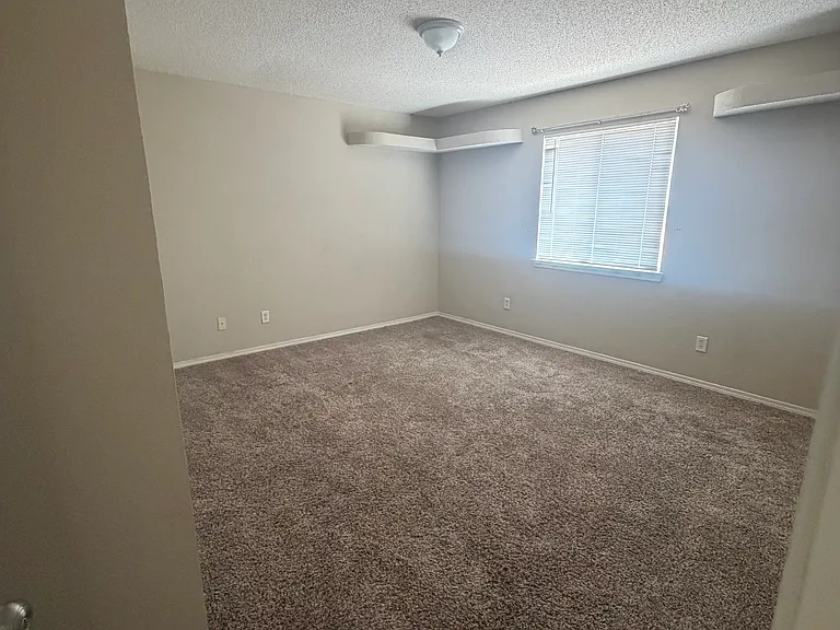 2988 Tierra Cortez Ave #A — Photo 13