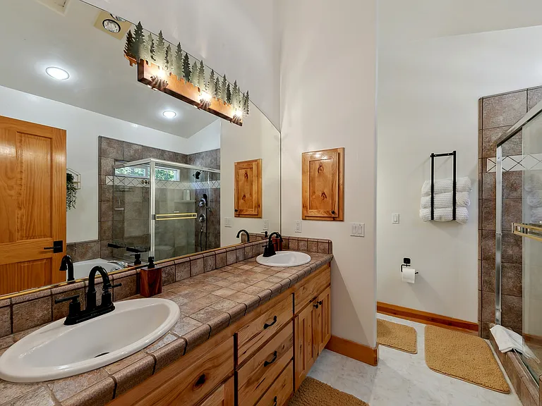 243 Pine St — Photo 29