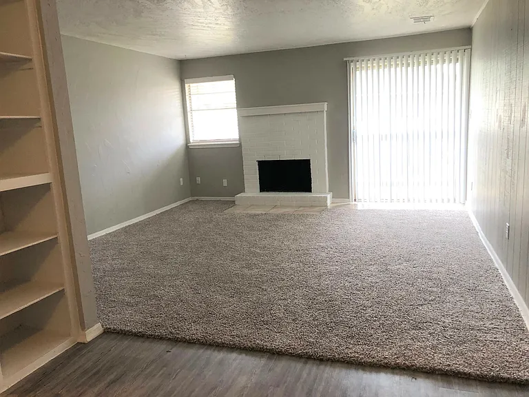 Rock Canyon Apartments — Photo 13