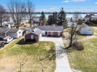 5973 Urban Dr, East China, MI 48054