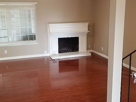 3rd image of 2604 Sierra Vista Ct