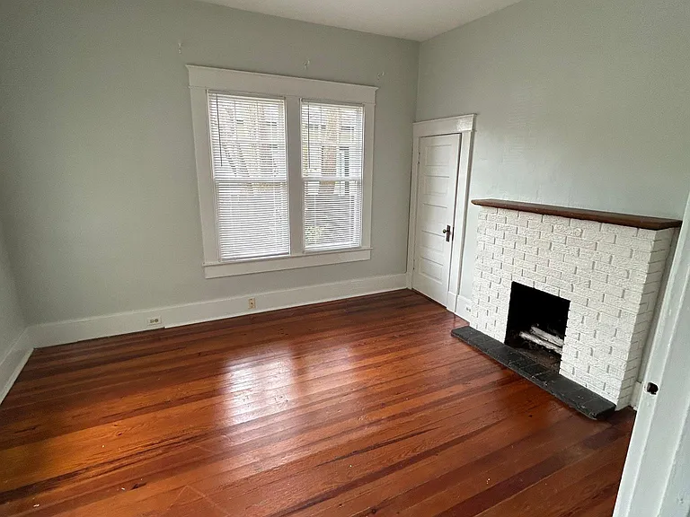 1907 Hunter Ave — Photo 8