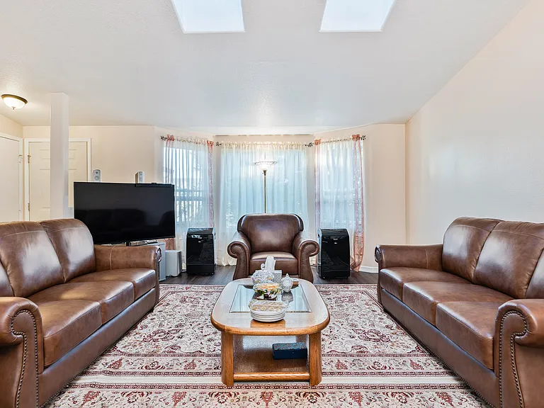 11511 NE 14th St — Photo 5