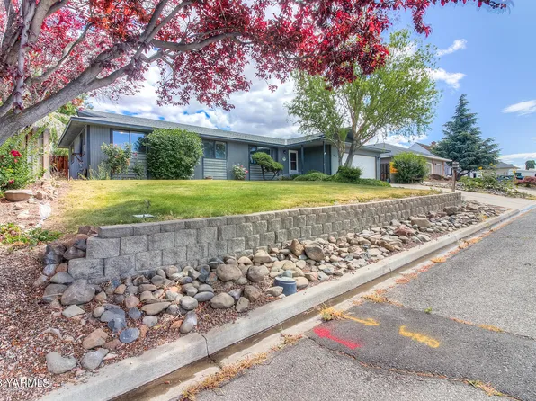 5205 Mount Aix Way, Yakima, WA 98901