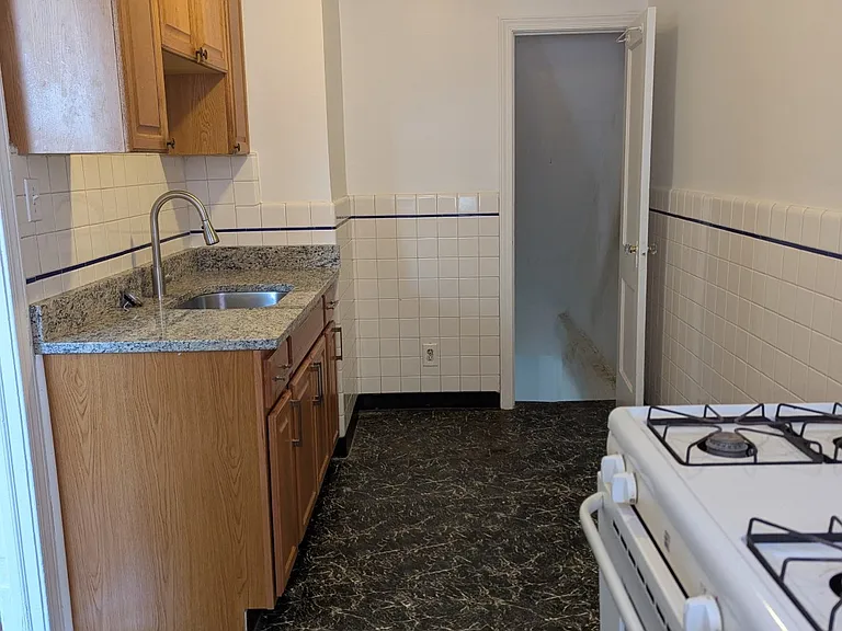 6646 Kindred St — Photo 4
