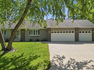 209 1st Ave SW, Geneva, MN 56035