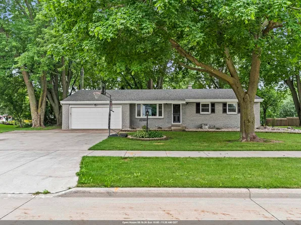 2899 W 9th Ave, Oshkosh, WI 54904