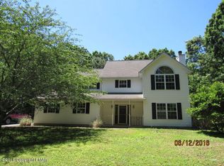 541 Shane Dr, Effort, PA 18330