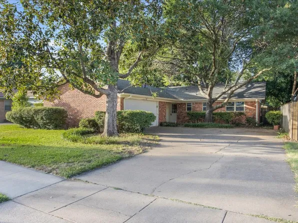 121 W Cheryl Ave, Hurst, TX 76053