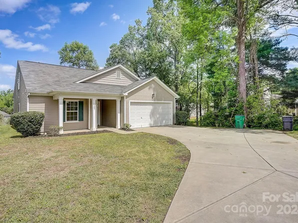 1207 Lauren Village Dr, Charlotte, NC 28213