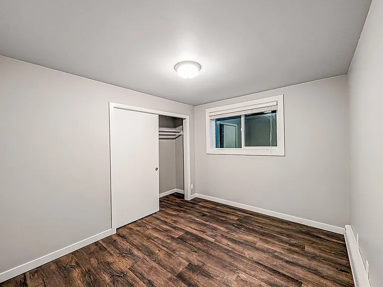5956 Fauntleroy Way SW — Photo 8
