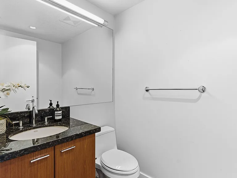 1199 Pacific Hwy #2903R — Photo 20