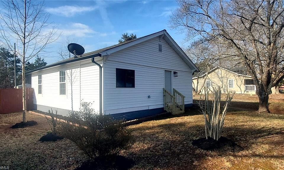 1st image of 2814 Triangle Lake Rd