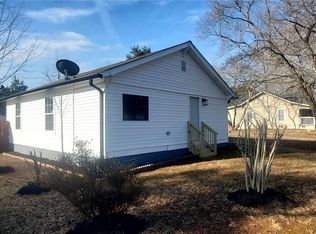 2814 Triangle Lake Rd, High Point, NC 27260