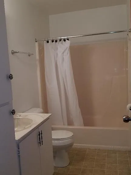 510 E Main St #12 — Photo 3