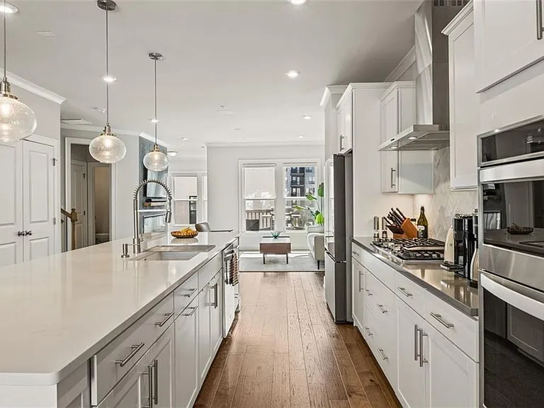 2145 Burnside Dr NW — Photo 12