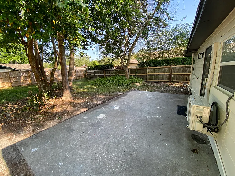 17516 Meadowbridge Dr — Photo 21