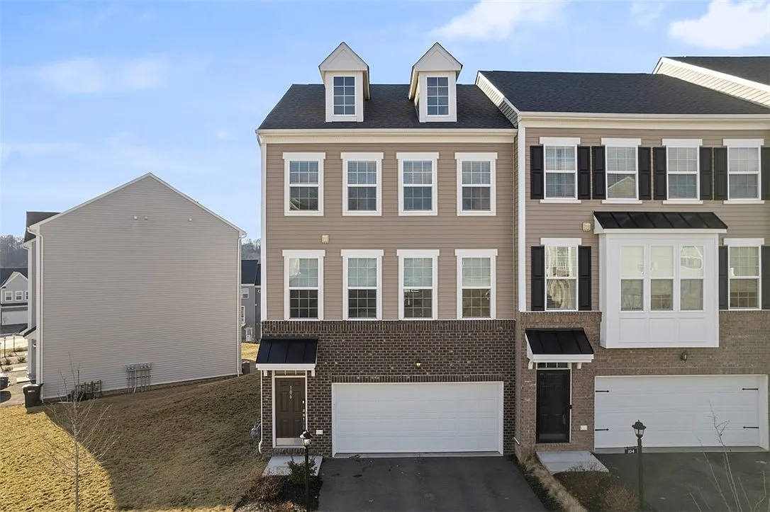 106 Sweetwater Dr photo 1
