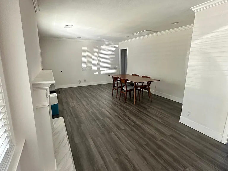 1955 Marta Dr — Photo 10