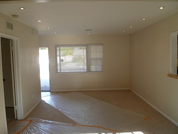 3rd image of 7307 Jellico Ave