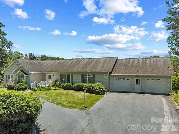 3rd image of 28 Song Bird Ln