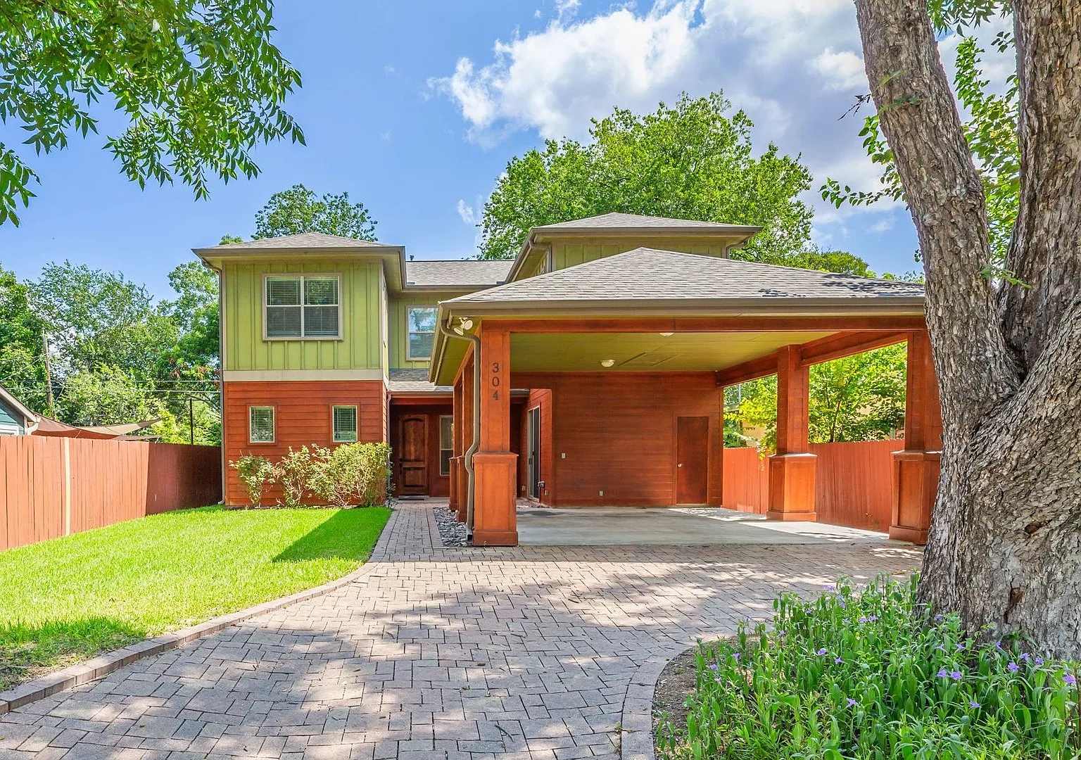 Ut Pre-Lease: Beautiful, Recently Constructed 6 Bed/ 4 Ba Home In North Loop Area, Mins To Ut — Photo 1