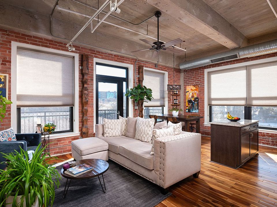 1st image of 2029 Grand Blvd APT 613