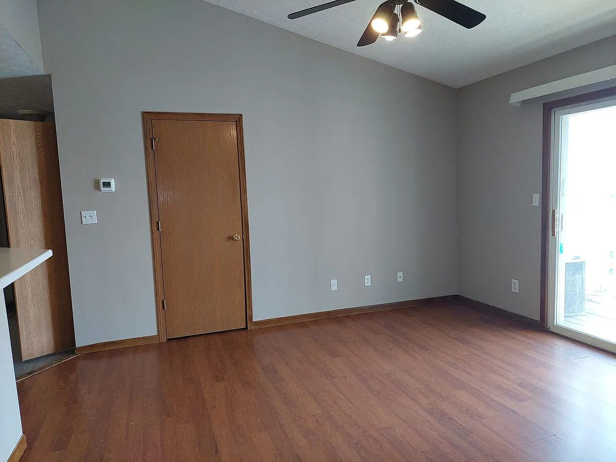 Building Photo - 40 Bridgewater Ct