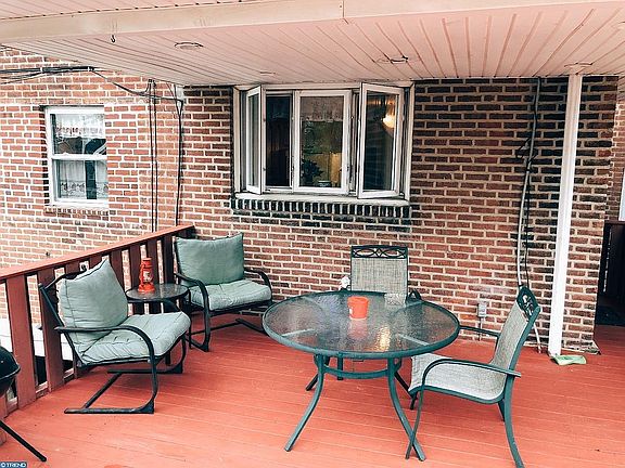 2nd image of 3118 Unruh Ave