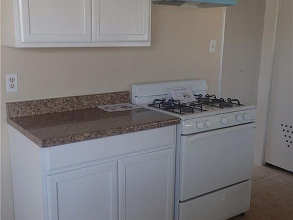 5th image of 5121 Pikes Peak Dr