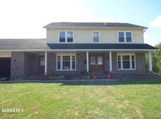 1120 Arapaho Dr, Freeport, IL 61032