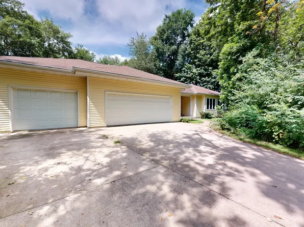 615 Trollwood Dr, Albert Lea, MN 56007