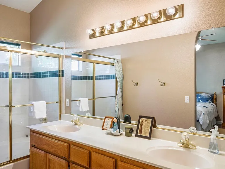 105 Rockbolt Cir — Photo 7