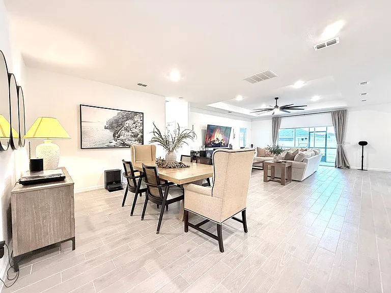 9797 Giada Dr — Photo 7
