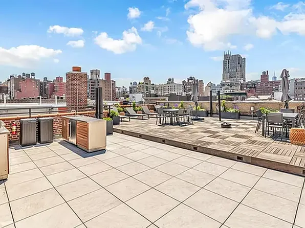 261 West 22nd Street 4 image 7 of 7