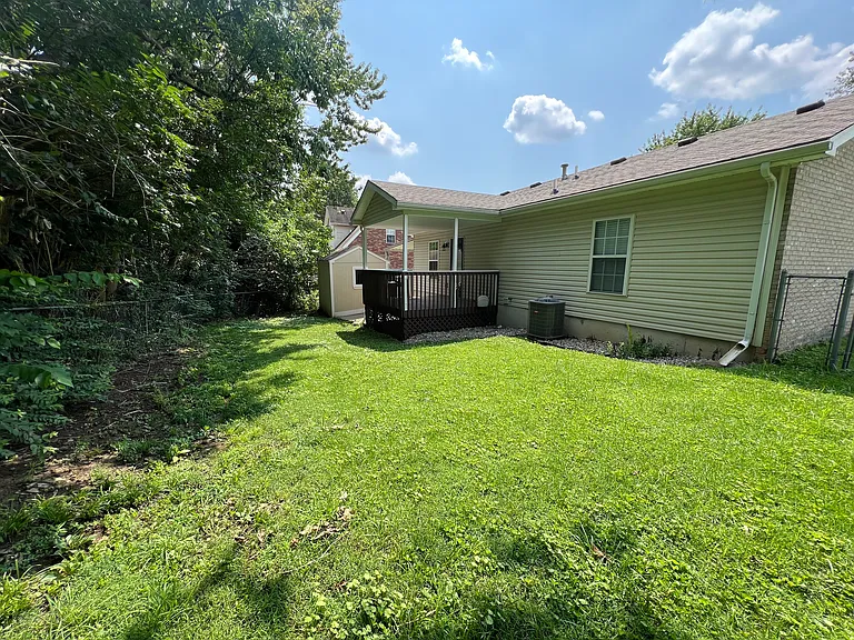 9005 Jessica Leigh Dr — Photo 23