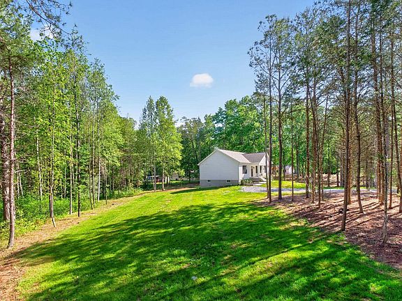 4th image of 1229 Peach Grove Rd