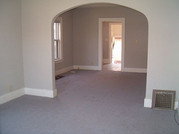 5th image of 2310 20th Ave