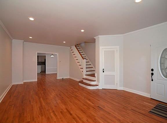 4th image of 44 Hartley Ave