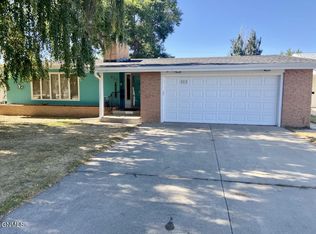 919 3rd Ave E, Williston, ND 58801