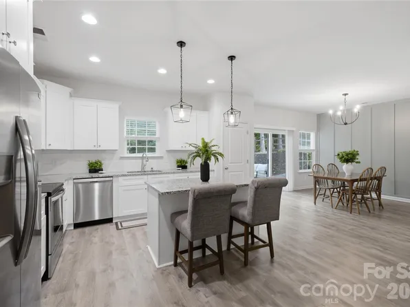 4432 Woodwind St, Charlotte, NC 28213