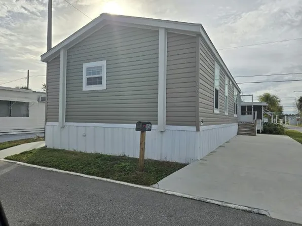 4125 Park St N #826, Saint Petersburg, FL 33709